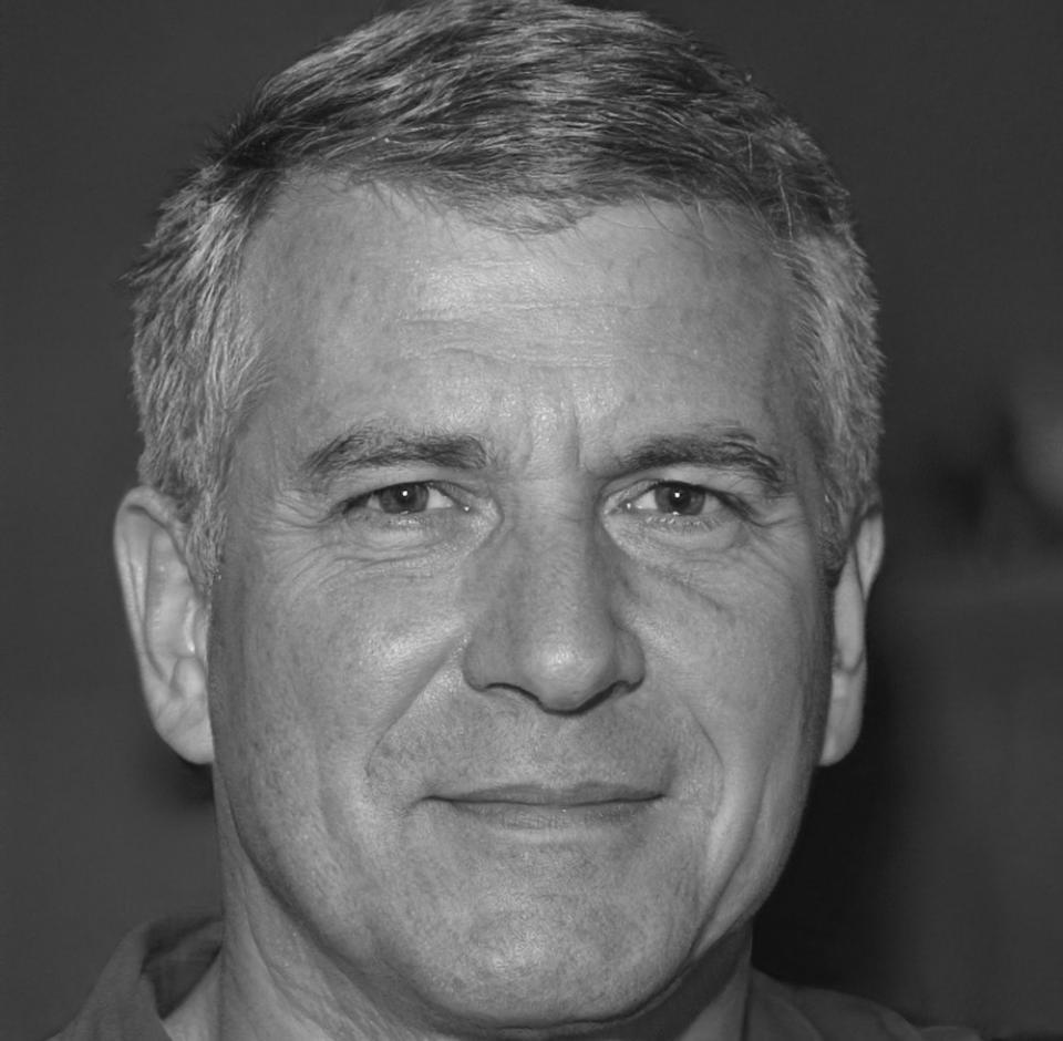 Retrato profesional de Leandro Moyano